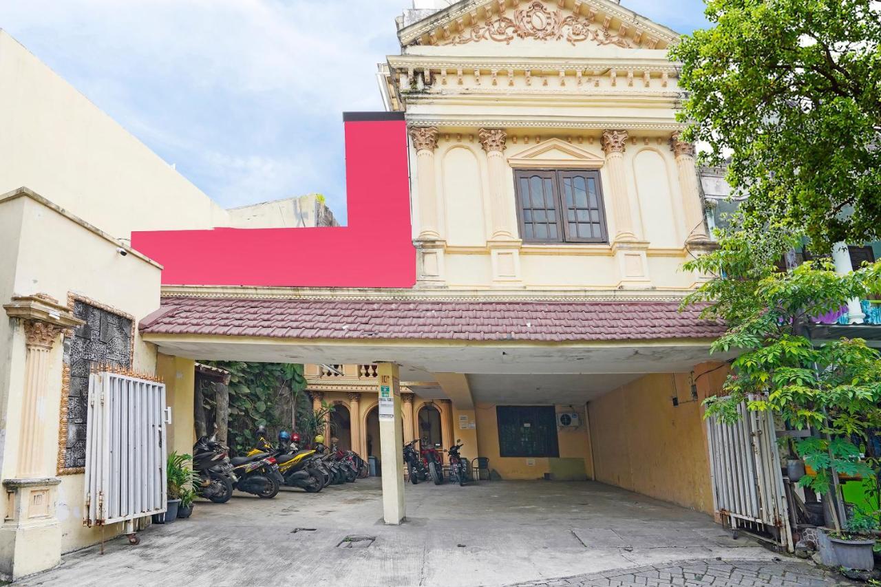 Hotel OYO 91390 Kost Grand Royal Elite Surabaya Exterior foto
