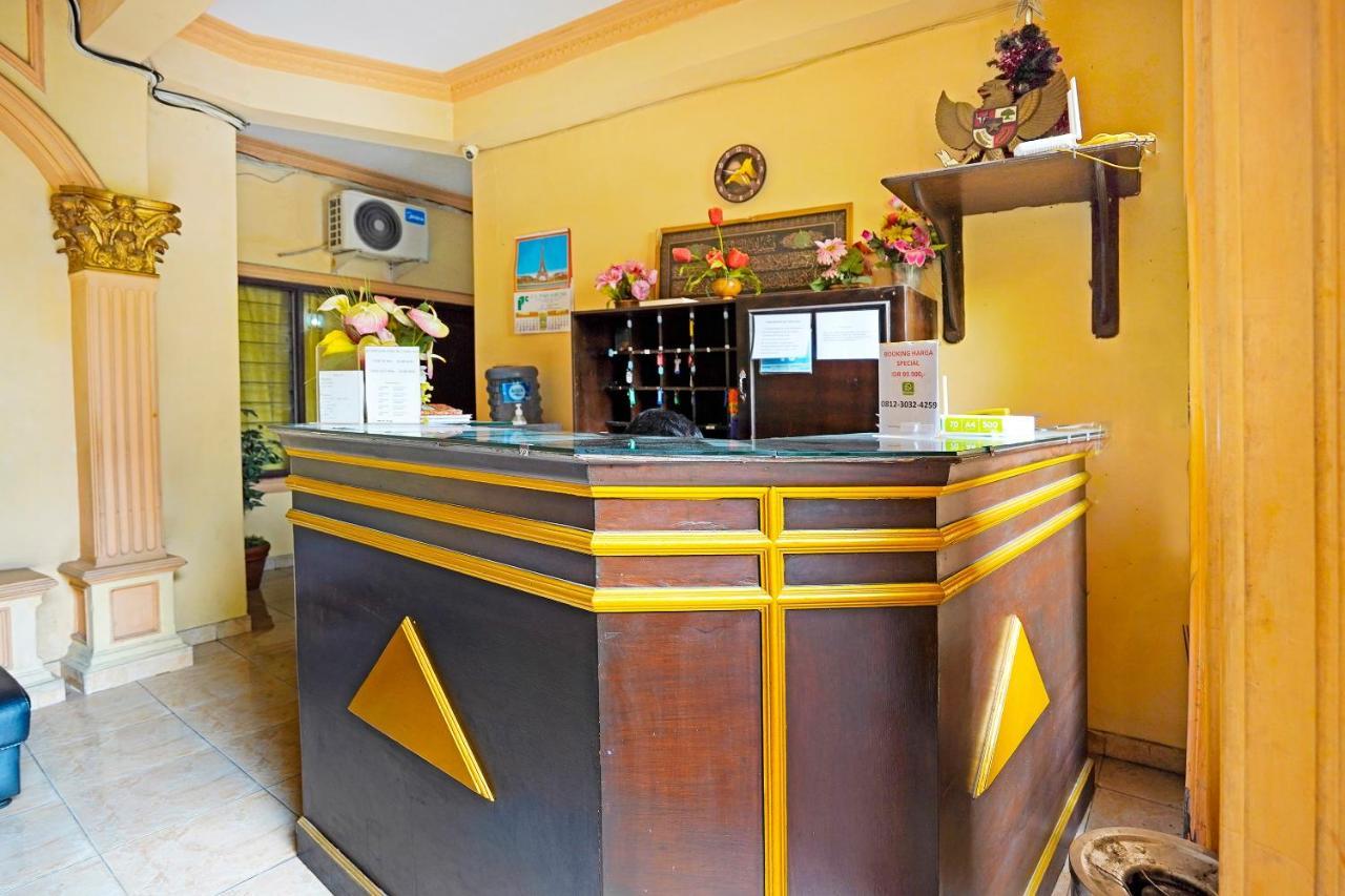 Hotel OYO 91390 Kost Grand Royal Elite Surabaya Exterior foto