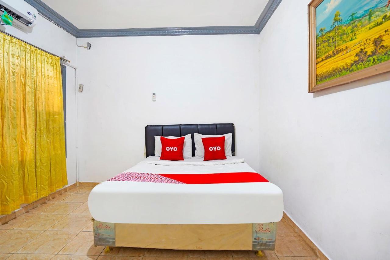Hotel OYO 91390 Kost Grand Royal Elite Surabaya Exterior foto