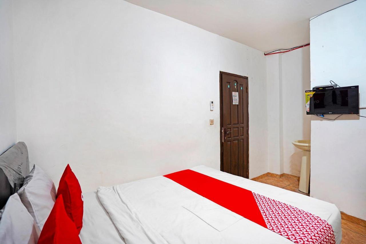 Hotel OYO 91390 Kost Grand Royal Elite Surabaya Exterior foto