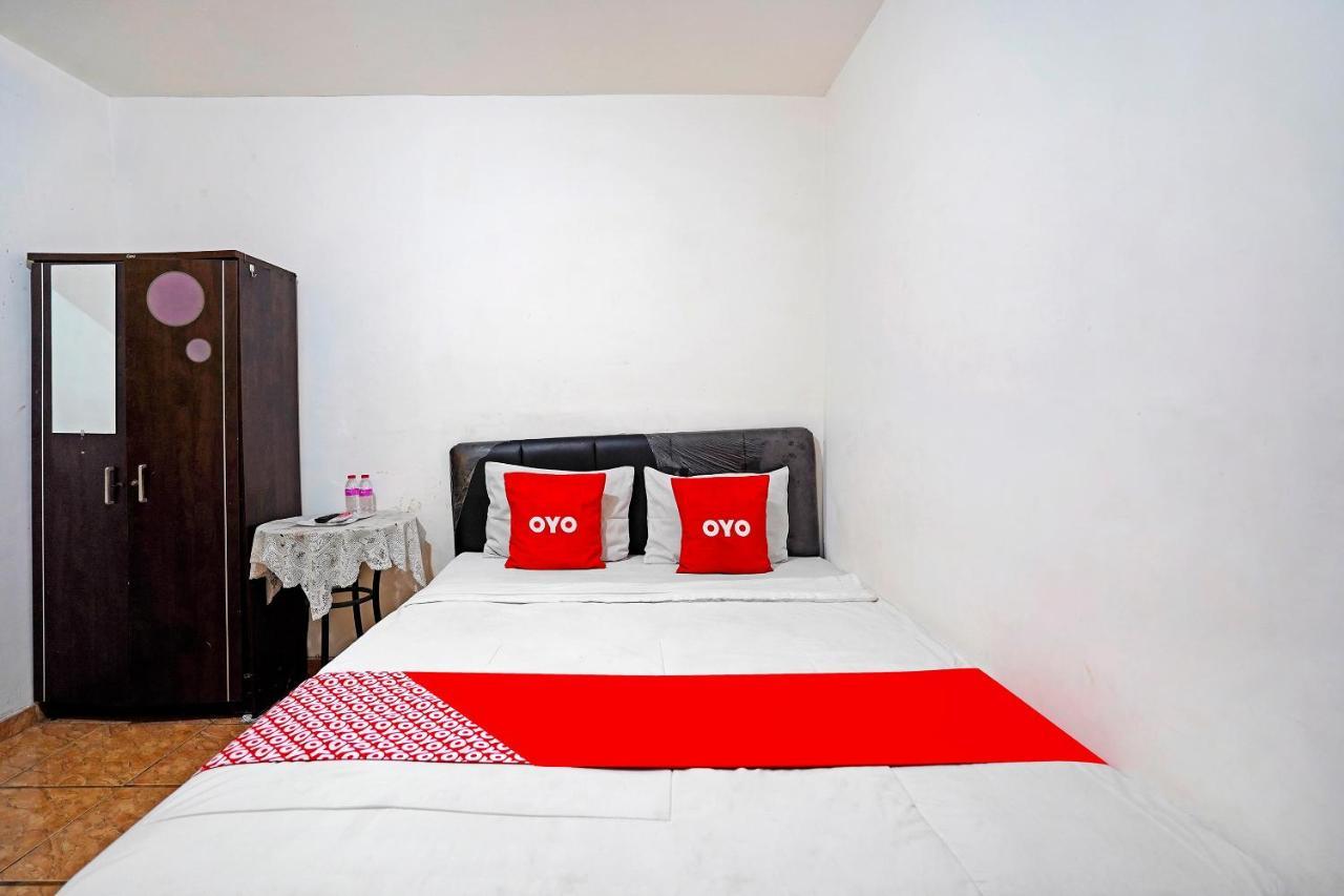 Hotel OYO 91390 Kost Grand Royal Elite Surabaya Exterior foto