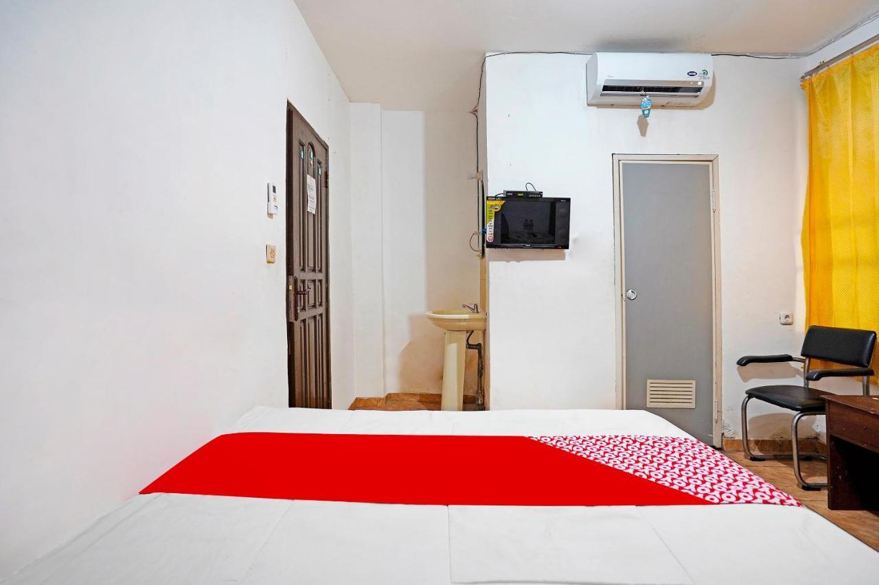 Hotel OYO 91390 Kost Grand Royal Elite Surabaya Exterior foto